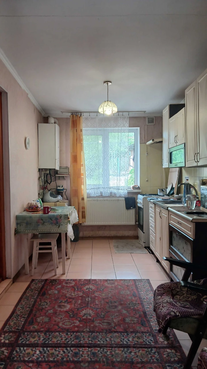Продаж частини будинку в р-н Старого Технікума
