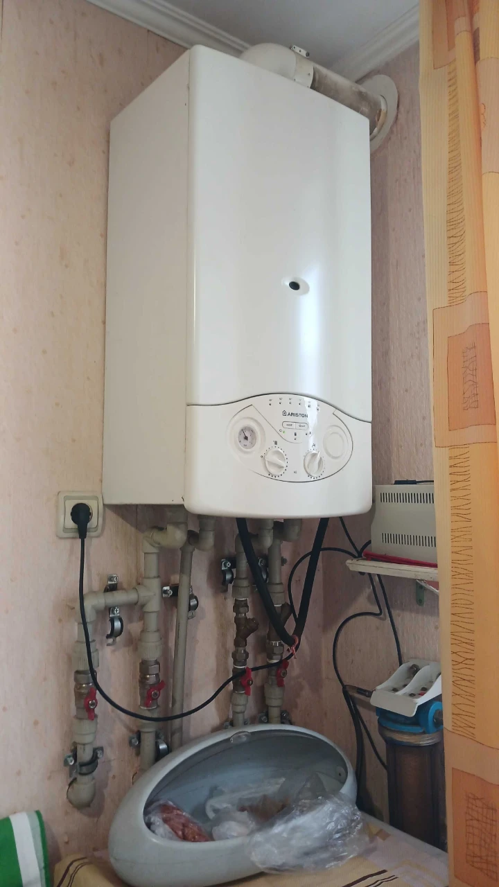Продаж частини будинку в р-н Старого Технікума