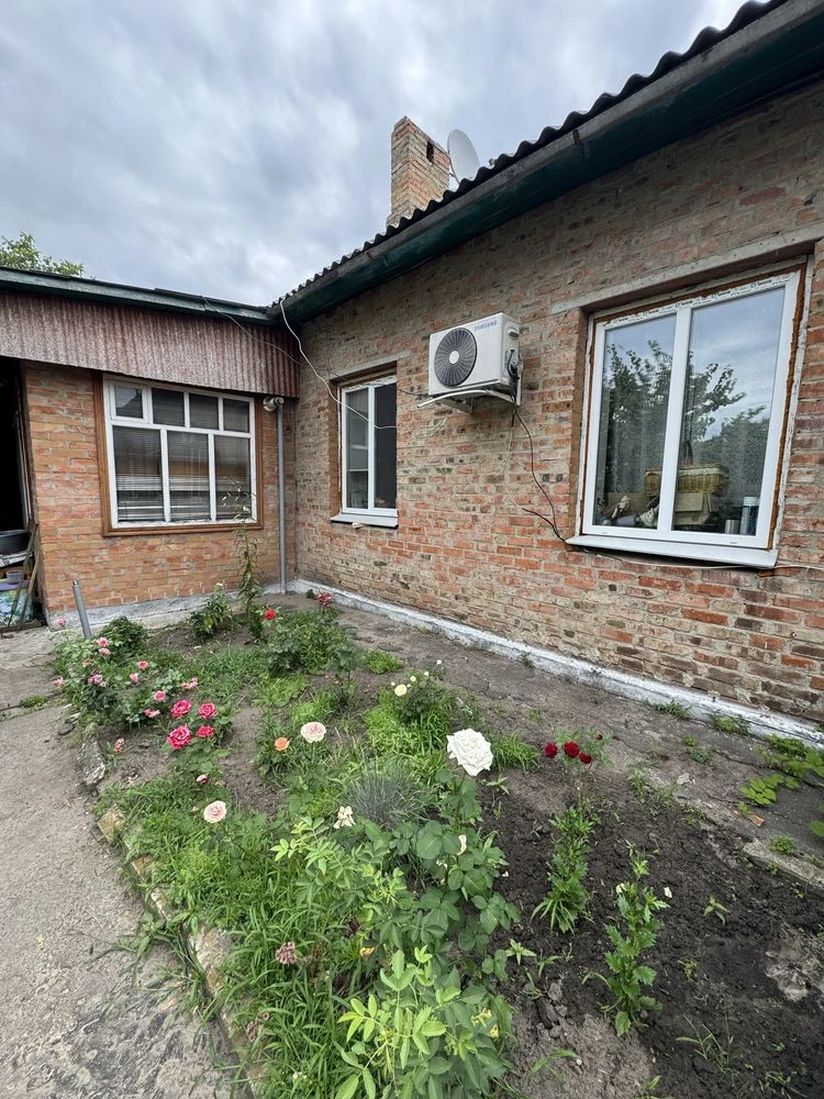 Продам частину будинку