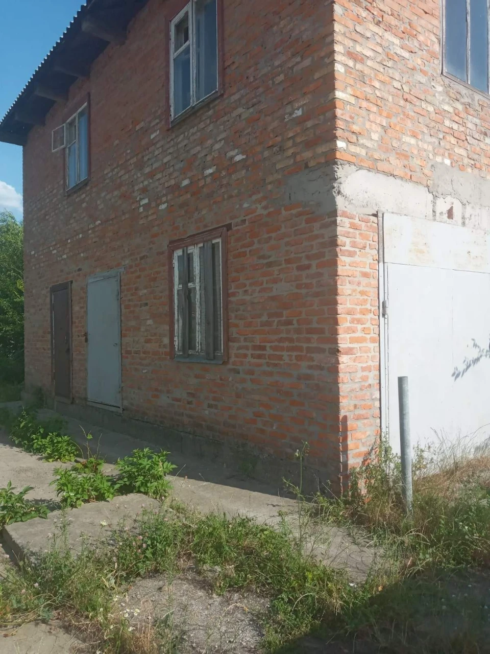 Продається недобудований будинок