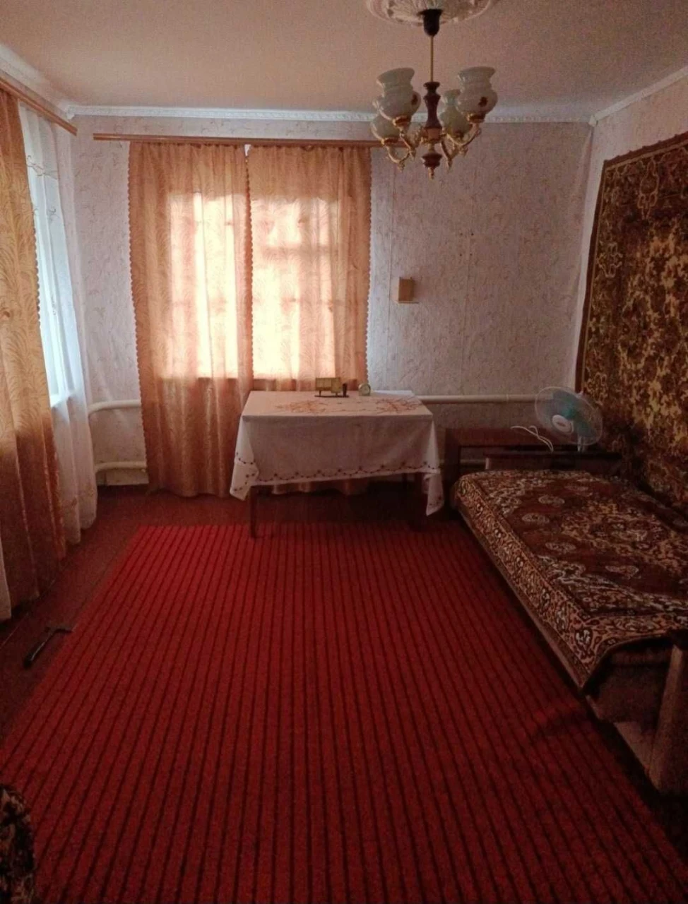 .Продаж доглянутого будинку у Смілі з усіма господарськими с