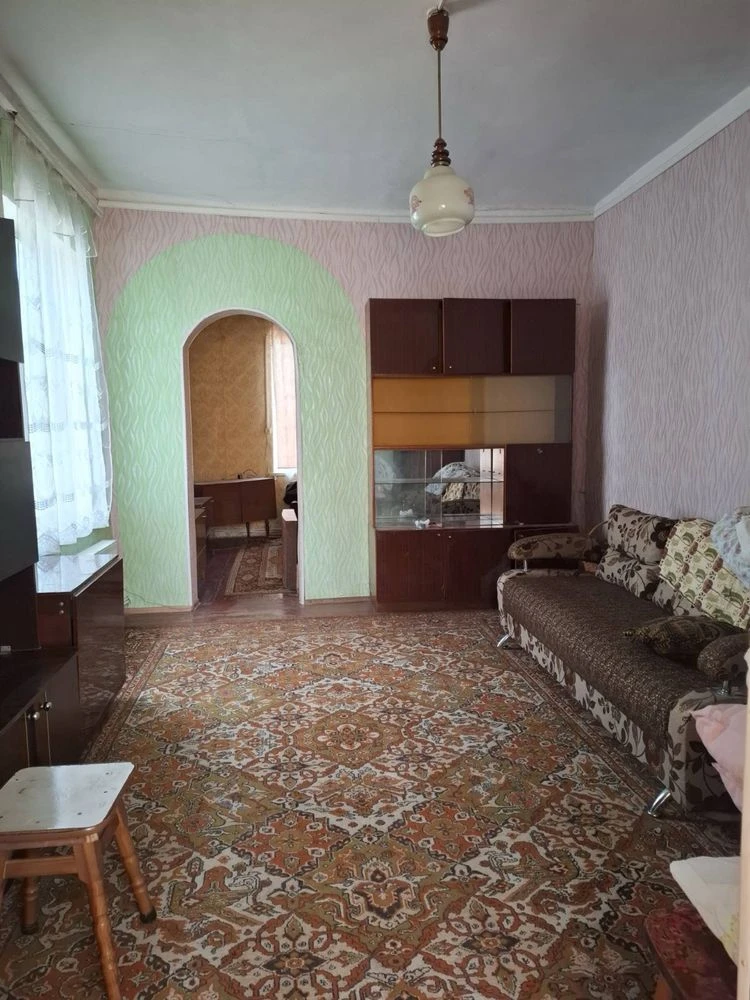 Продам будинок 1/4