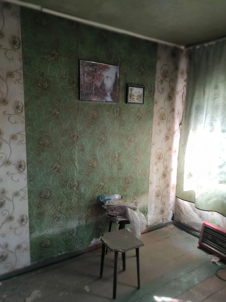 Продам по договору дарчі пів будинку
