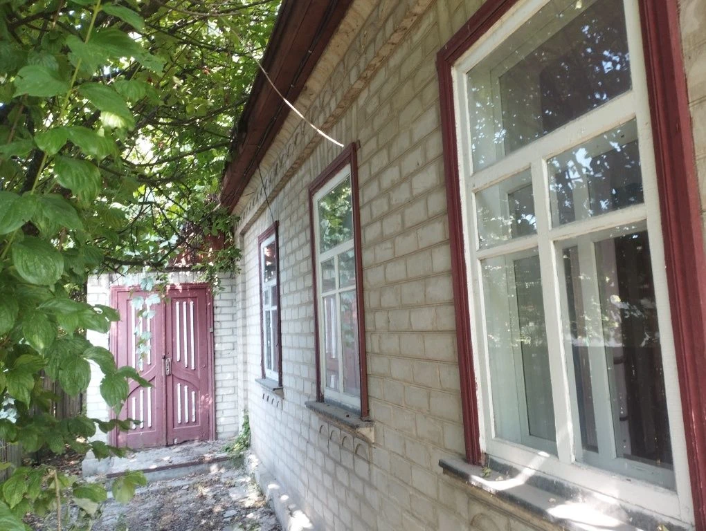 Продаж частини будинку