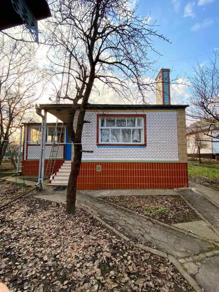 Продається просторий цегляний будинок у Тальному