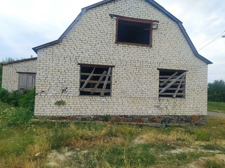 Продається незавершене будівництво будинку в м. Тальне