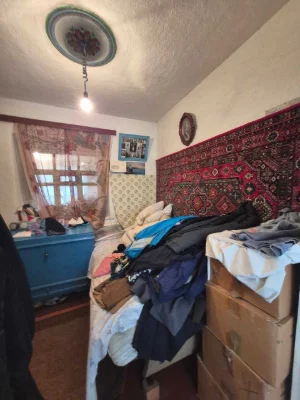 Продам будинок на 6 сотках із господарськими спорудами,  рай