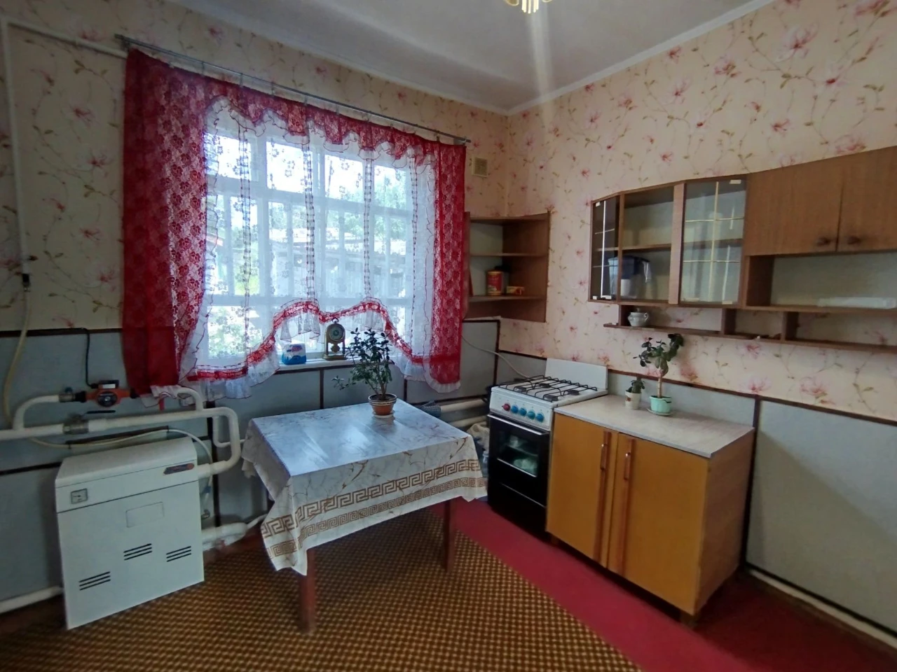 Будинок 89м² 6 соток. 4 кімнати. Комбіноване опалення.