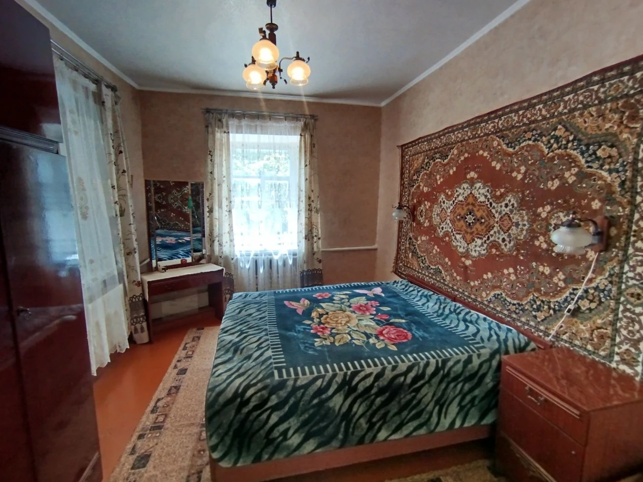 Будинок 89м² 6 соток. 4 кімнати. Комбіноване опалення.