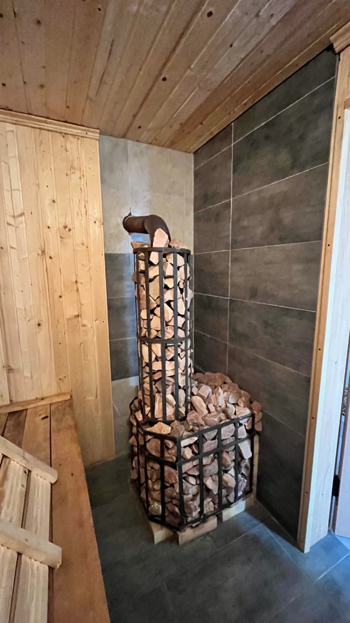 Продаж двох поверхового будинку
