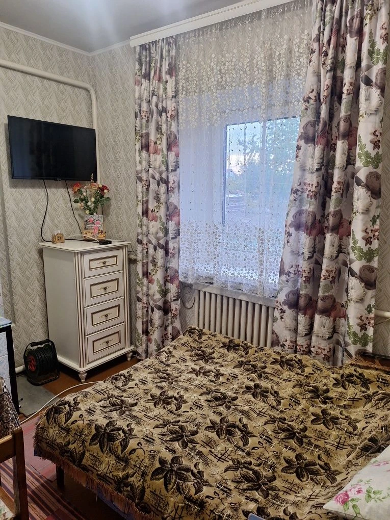 продаж окремого будинку