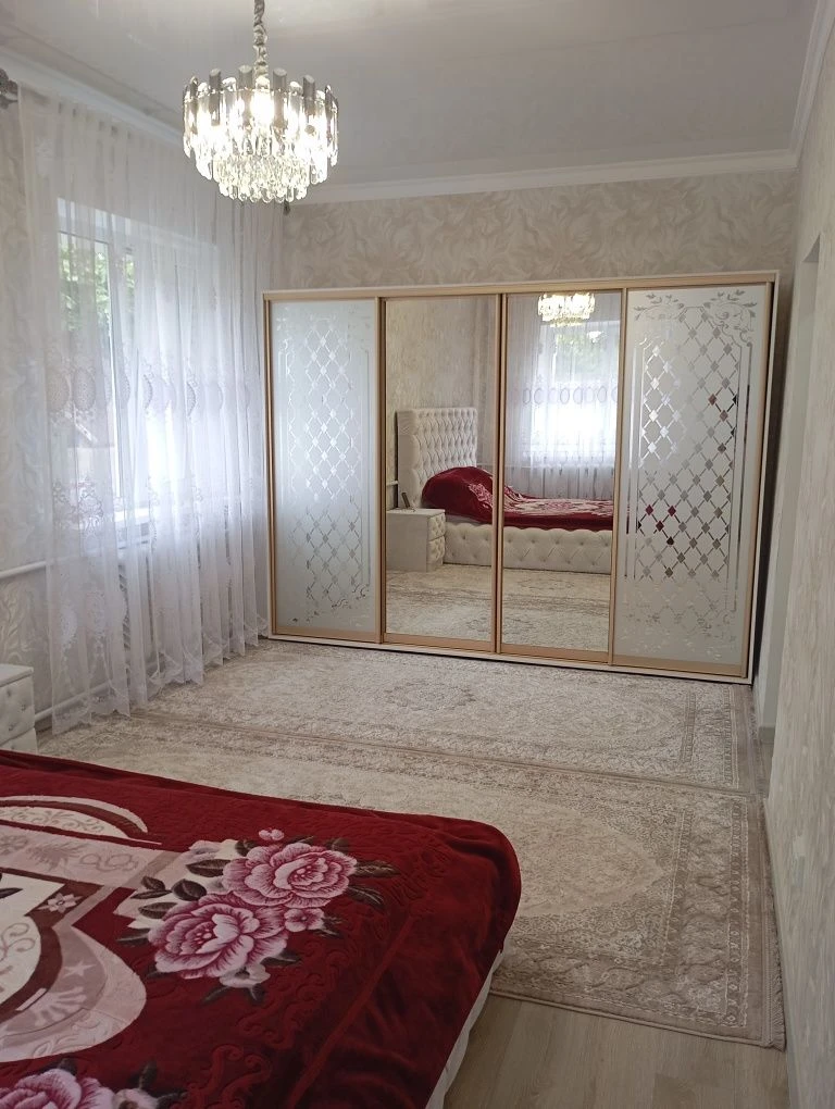 Продається два житла в одному дворі