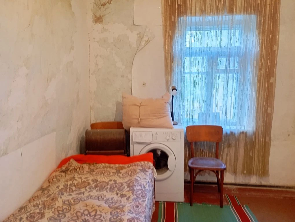 Шестикімнатний будинок на два входи