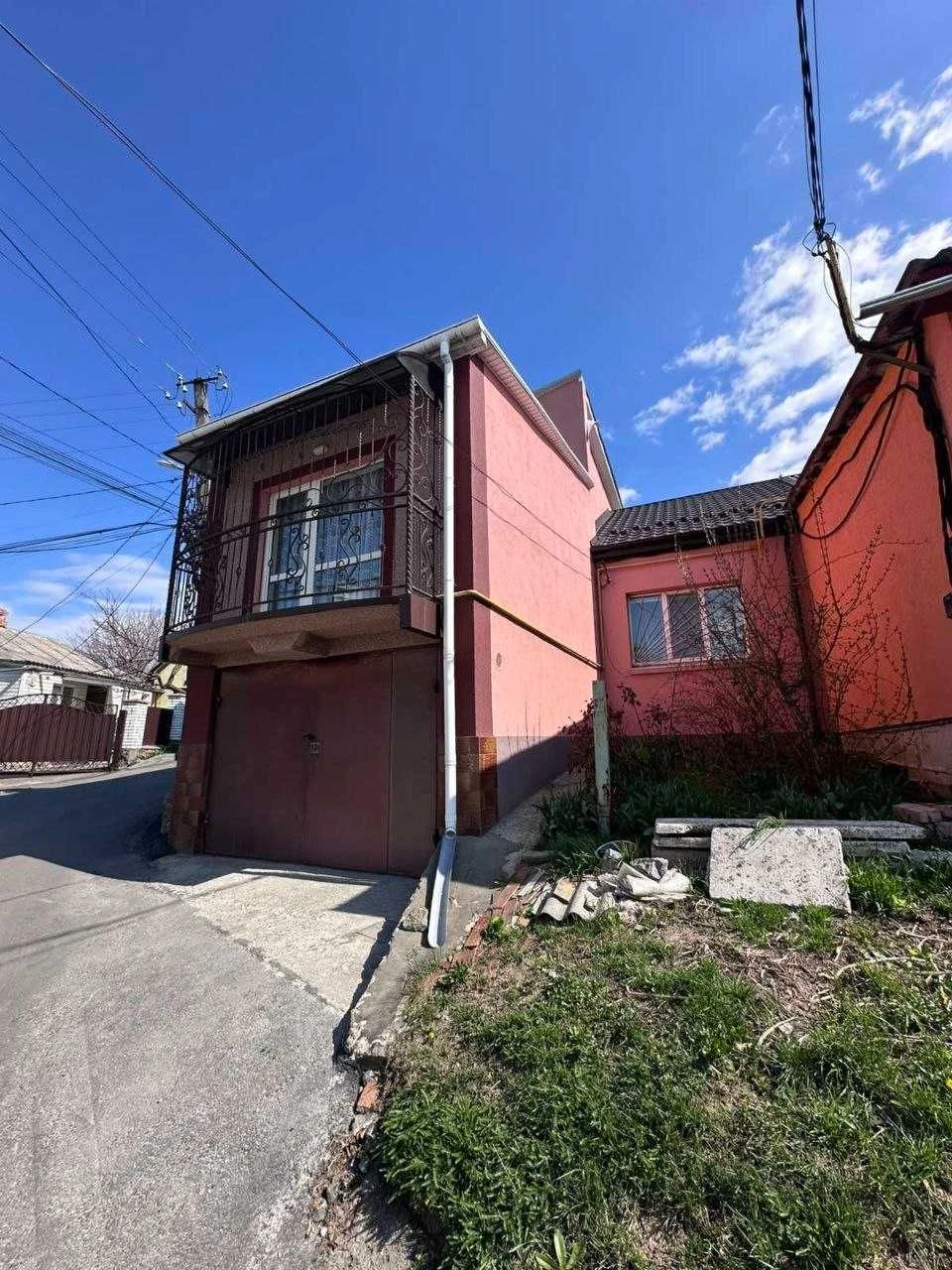 Продаж частини будинку по вул. Теліги