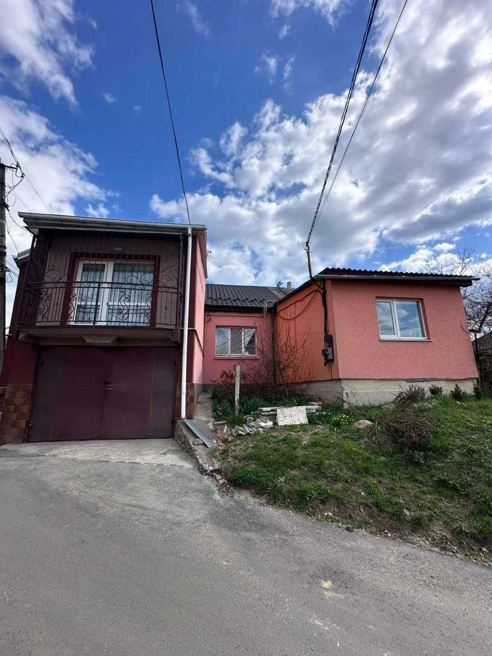 Продаж частини будинку по вул. Теліги