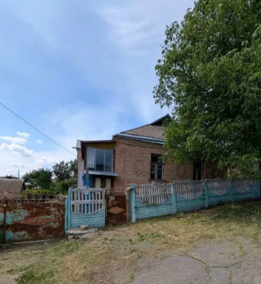 Продаж частини будинку по вулиці Матросова!