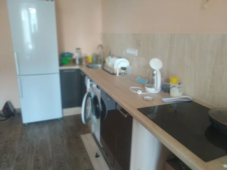 Продам квартиру 50 м2  з автономкою і частковим меблюванням