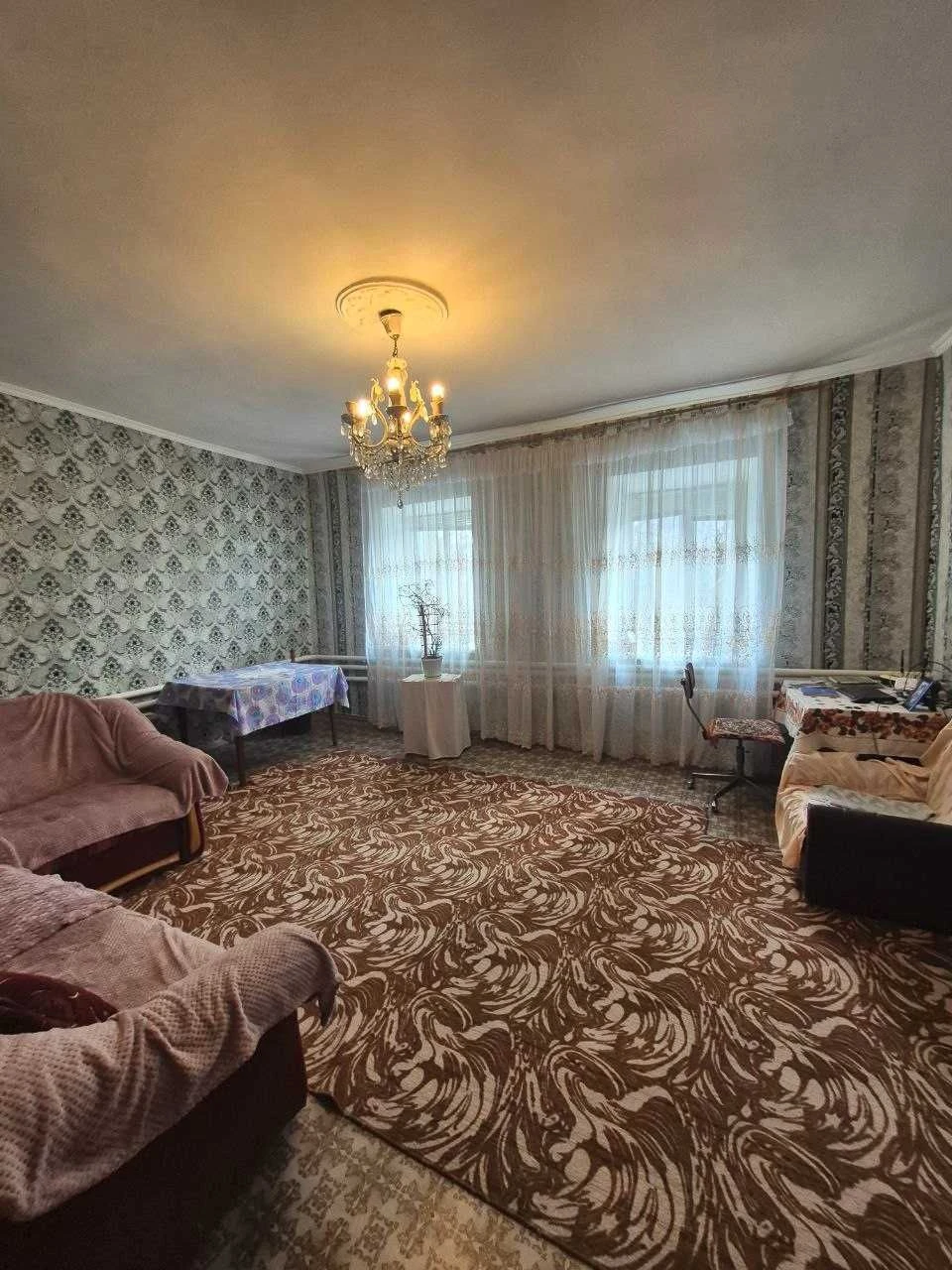 Продаж. Частина будинку. Окремий двір. 6 соток. Гараж