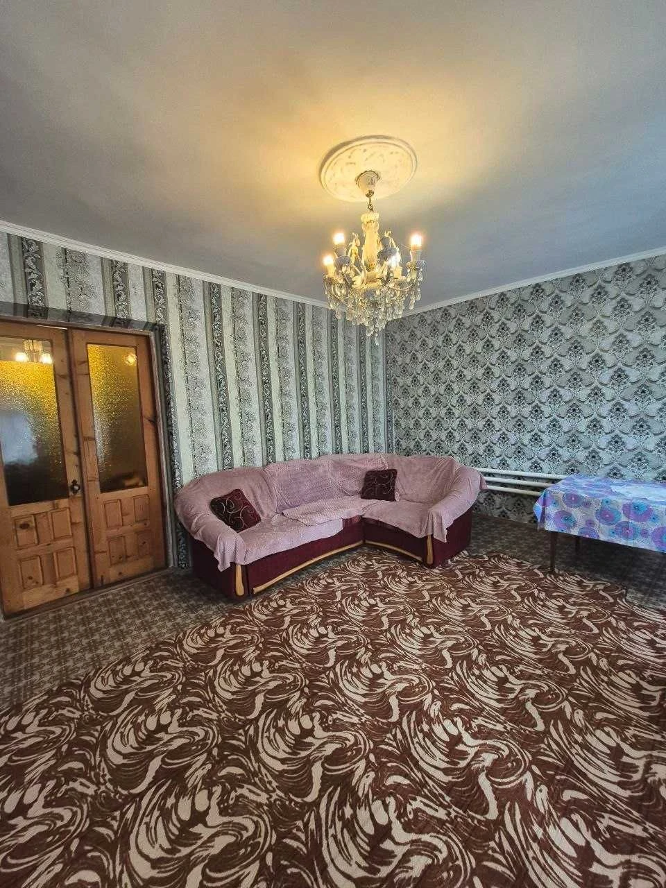 Продаж. Частина будинку. Окремий двір. 6 соток. Гараж