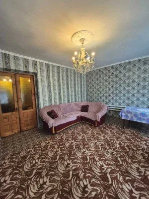 Продаж. Частина будинку. Окремий двір. 6 соток. Гараж