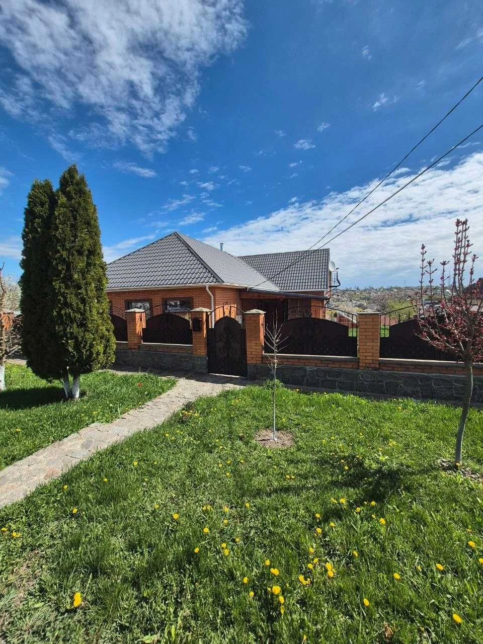 Продам БУДИНОК 110 кв.м. Естетика комфорту. 18 соток. рн № 3
