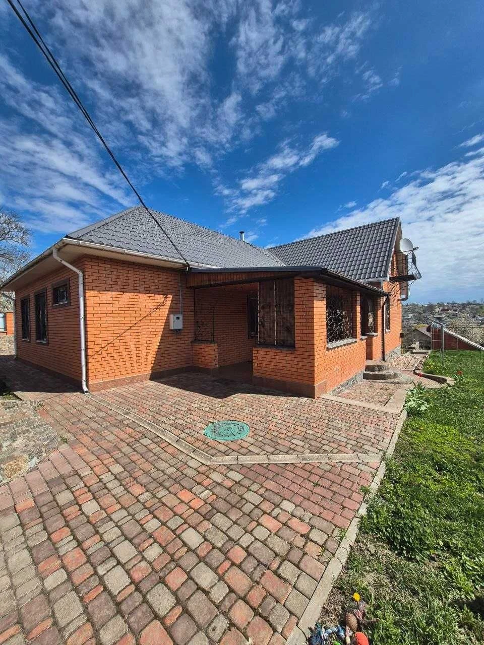 Продам БУДИНОК 110 кв.м. Естетика комфорту. 18 соток. рн № 3