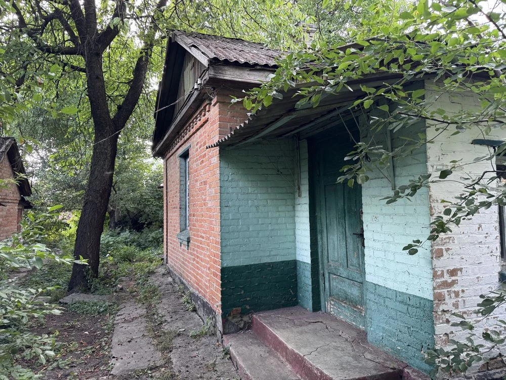 Продається частина будинку в ЦЕНТРІ міста.