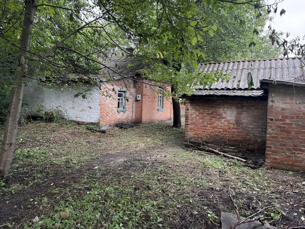 Продається частина будинку в ЦЕНТРІ міста.