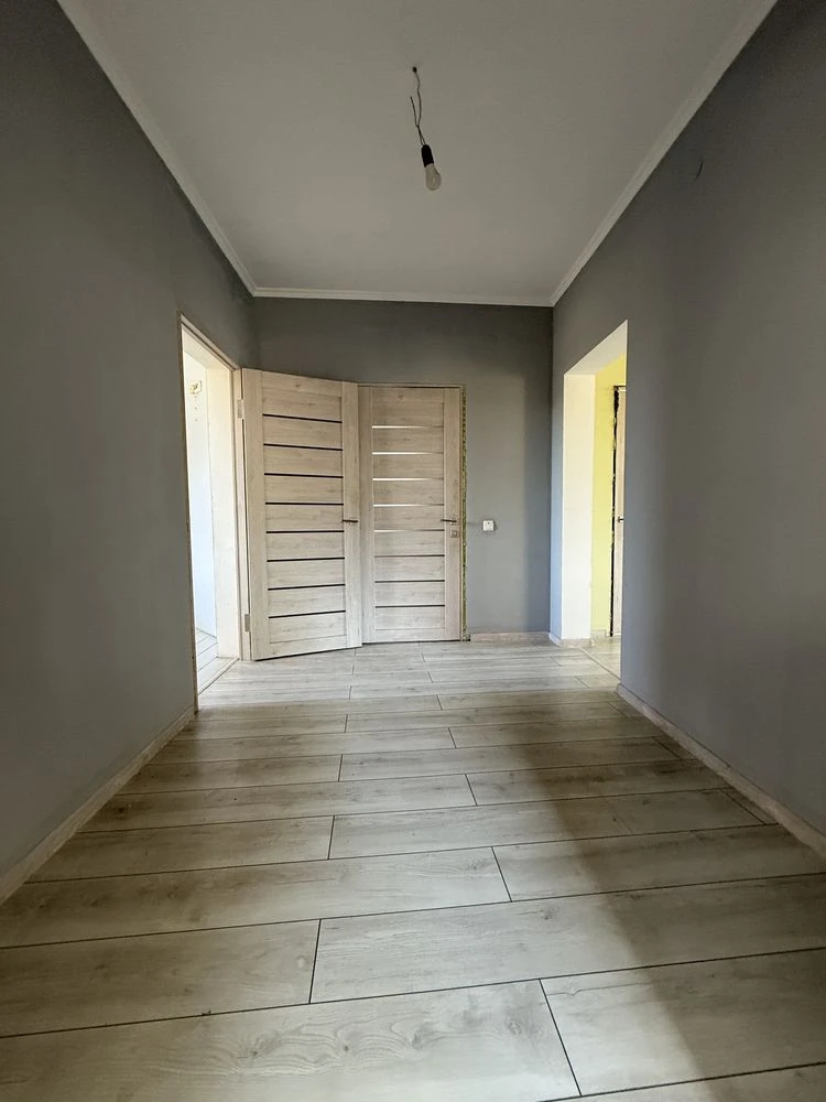 Будинок у Чигирині — 124,4 м², 4 кімнати, 8 соток, гараж