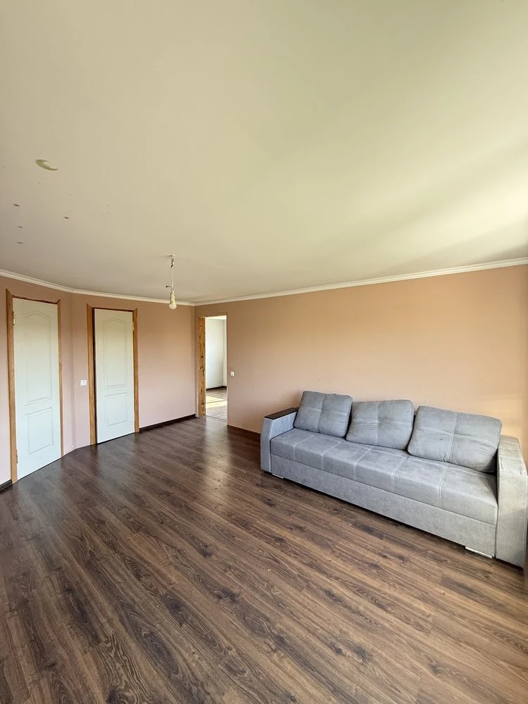 Будинок у Чигирині — 124,4 м², 4 кімнати, 8 соток, гараж