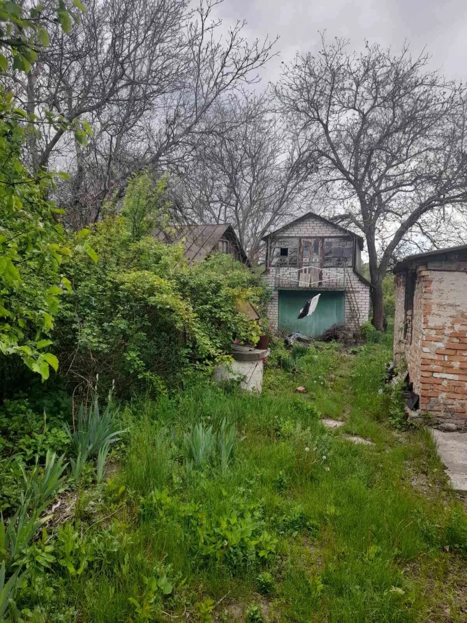 Продається приватизоване подвірʼя