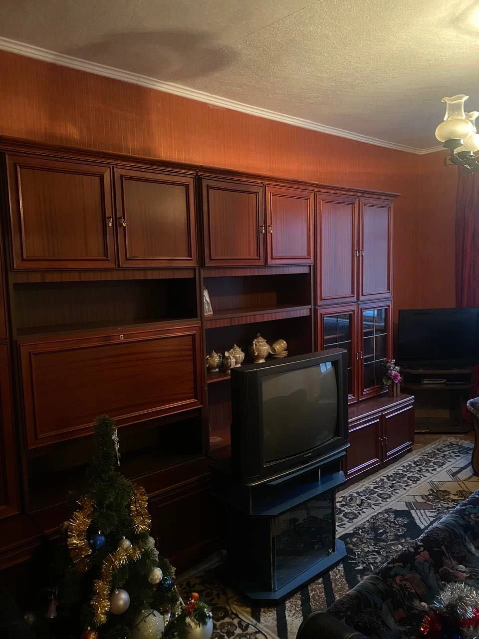 Продається будинок в Карпатах  м.Вижниця готовий до проживан