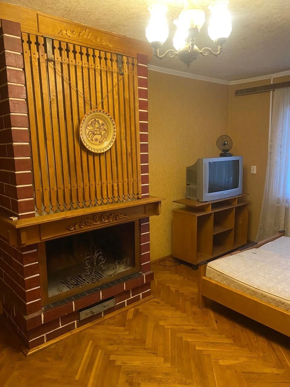 Продається будинок в Карпатах  м.Вижниця готовий до проживан