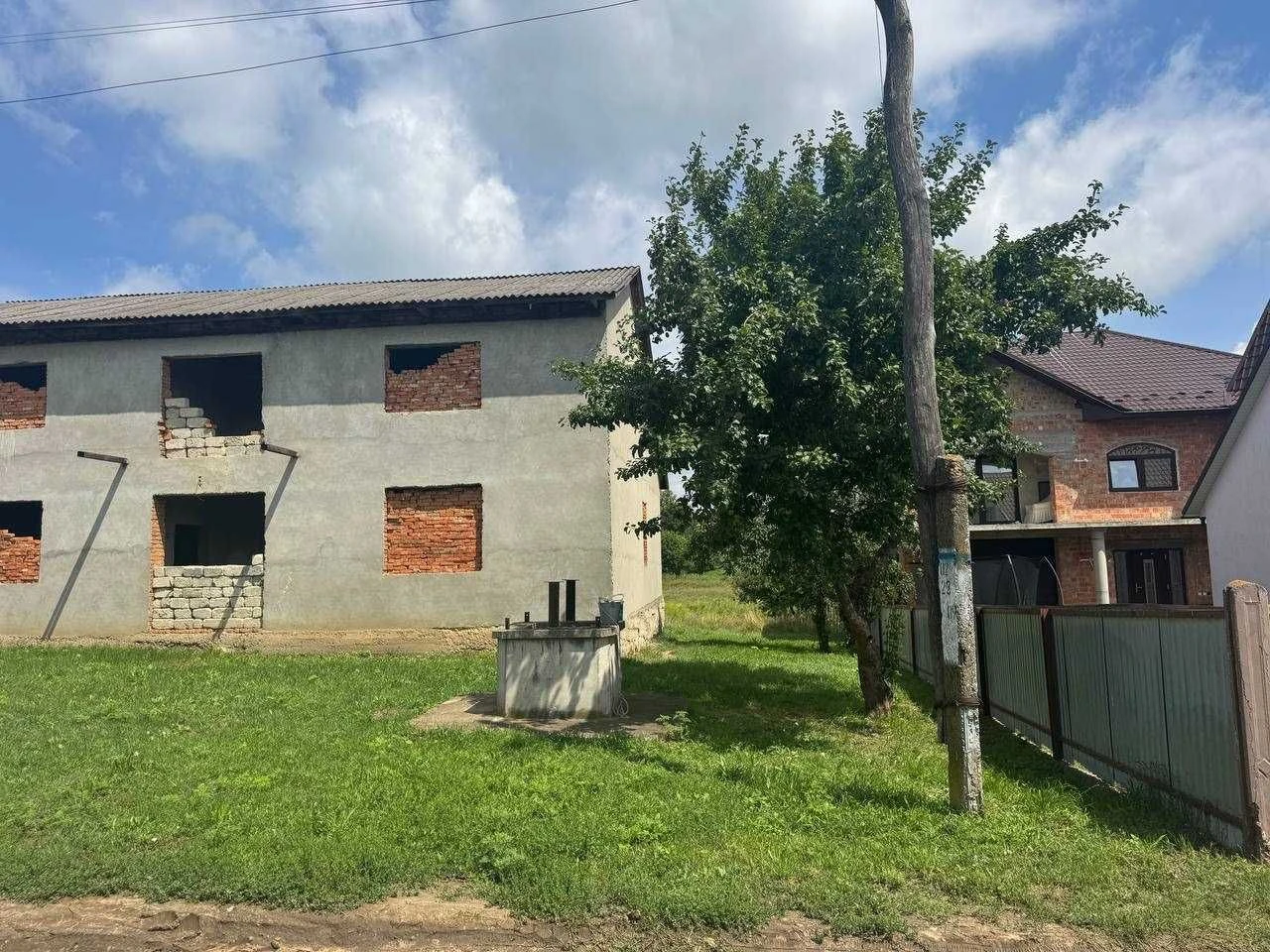 Продаж! Будинок зданий в експлуатацію в м. Герца
