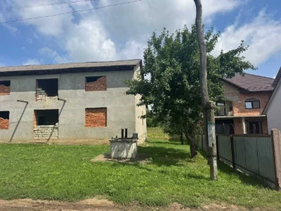 Продаж! Будинок зданий в експлуатацію в м. Герца