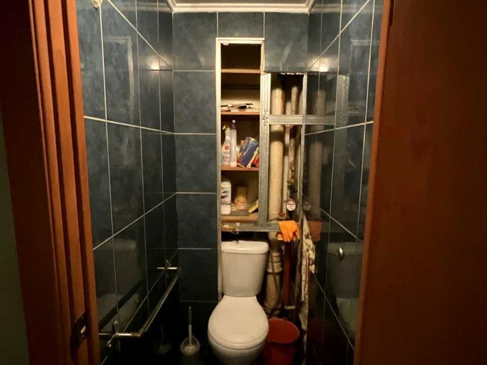 Apartment. Ivano-Frankivsk, Oleksandra Dovzhenko St.