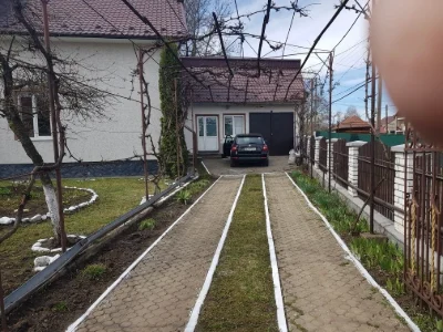 Продам 2х поверховий 2х квбудинок  м Застана,Буковина 20 км