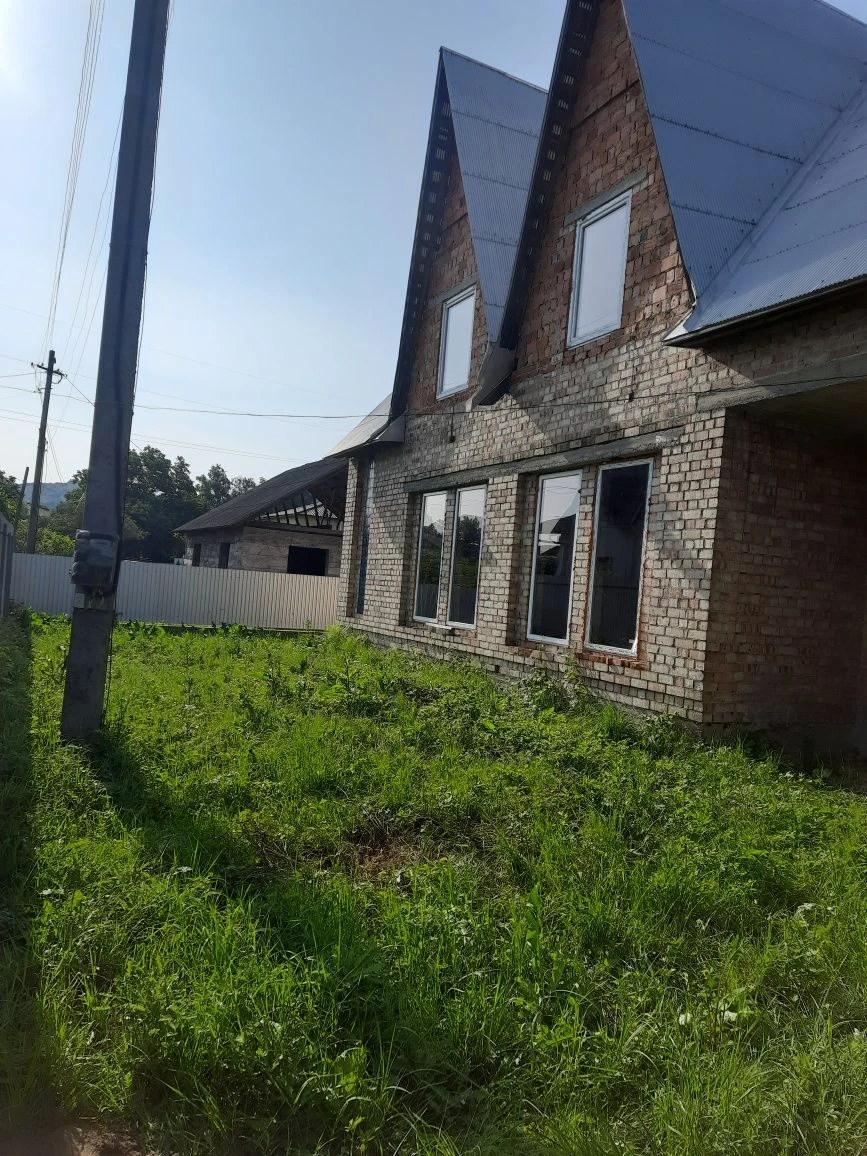 Продається будинок у м.Вижниця