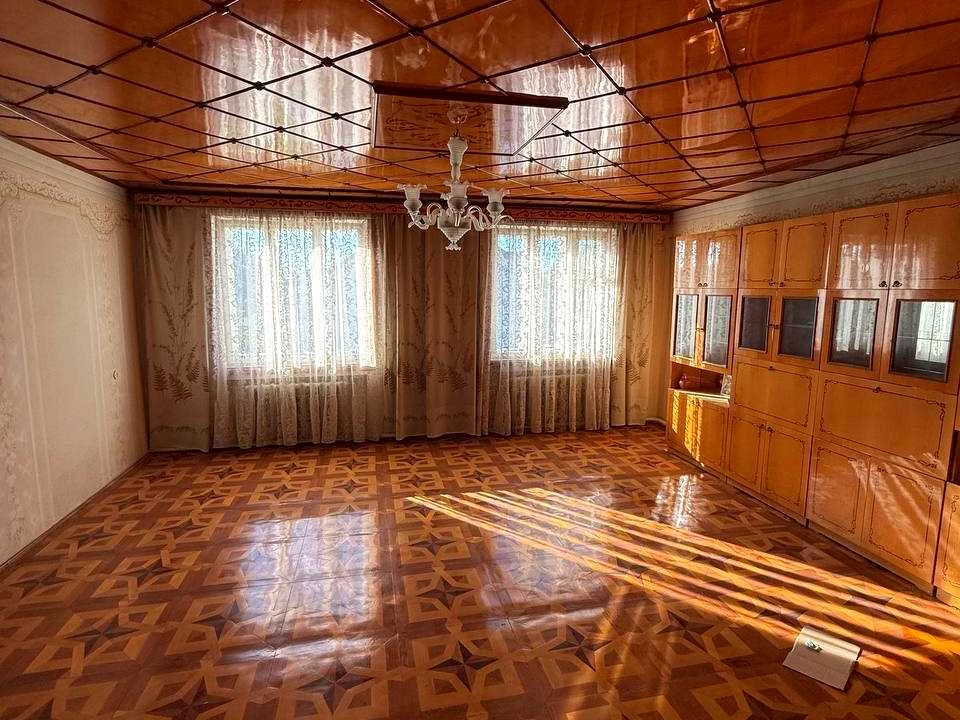 Будинок. Новоселиця, Центральна вул.