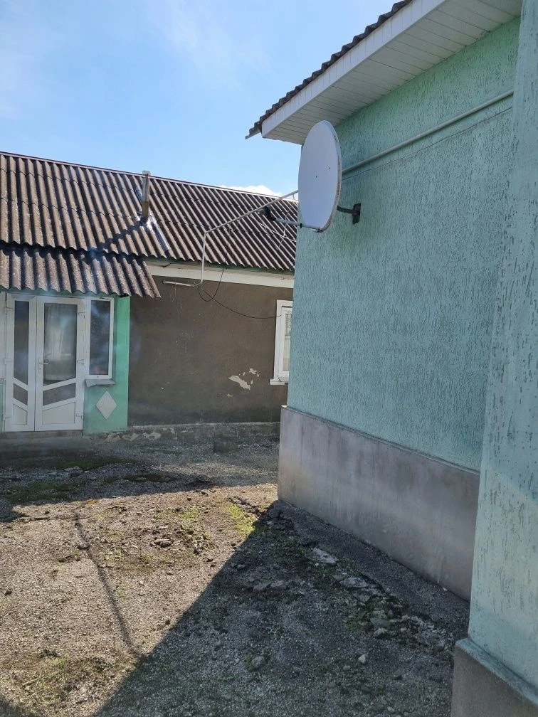 Продається домогосподарство в м.Сокиряни