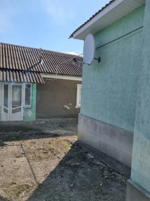 Продається домогосподарство в м.Сокиряни