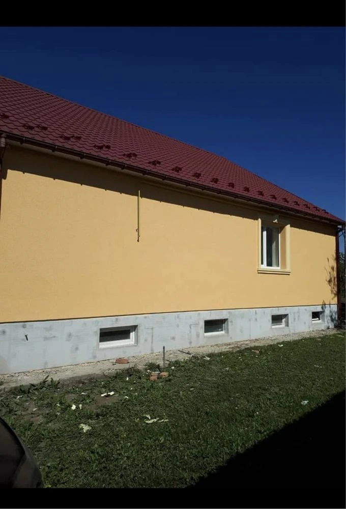 Продам гарний будинок з ремонтом і меблями в місті Сокиряни