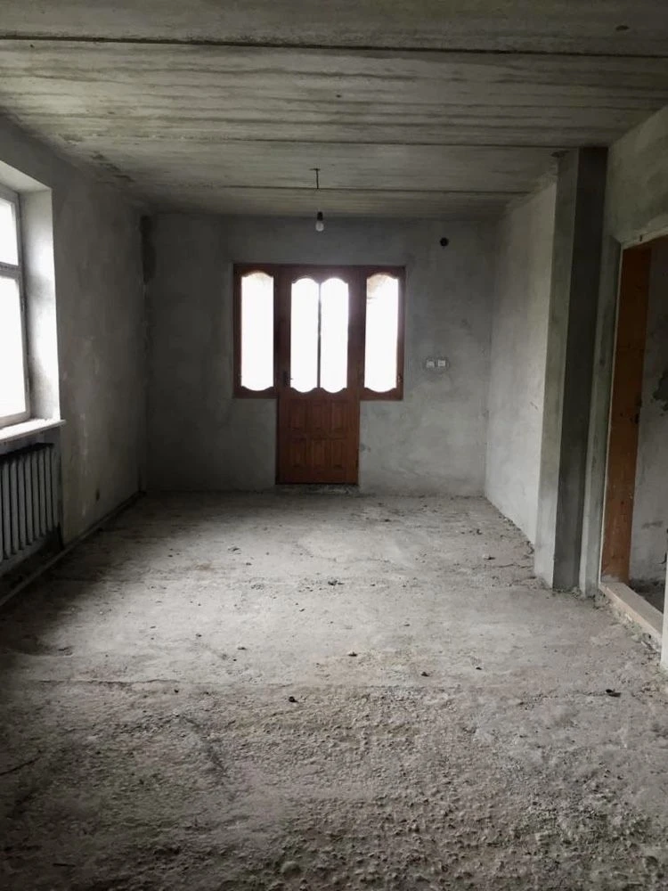 Продам будинок  біля р. ДНІСТЕР