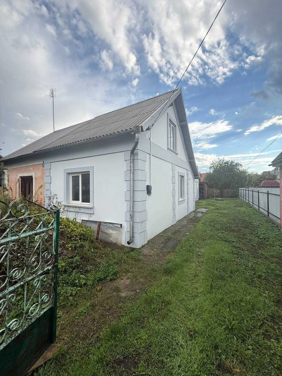 Продається частина домоволодіння в Сторожинці