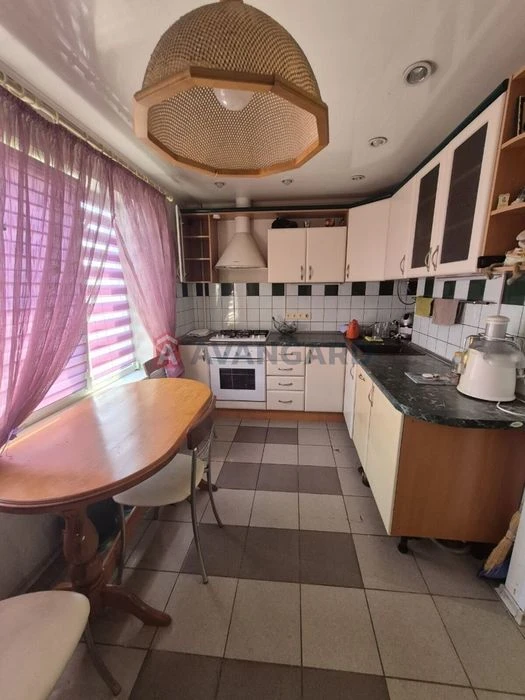 Продажа 3к.квартира вул.Олімпійська