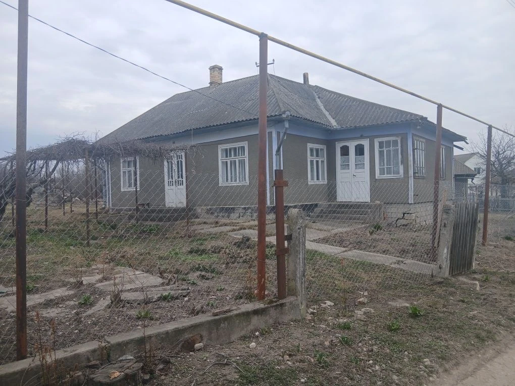 Продам  будинок .