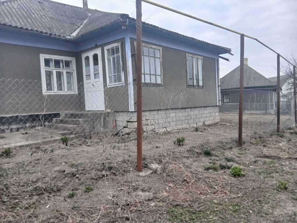 Продам  будинок .