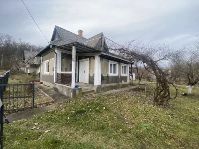 Продам дачу на варниці