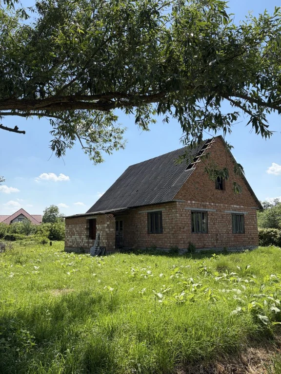 Продаж будинку!! Приватизована земельна ділянка з незакінчен