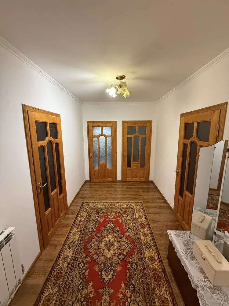 Продаж 3-кімнатного будинку новобудови у місті Хотин по вули
